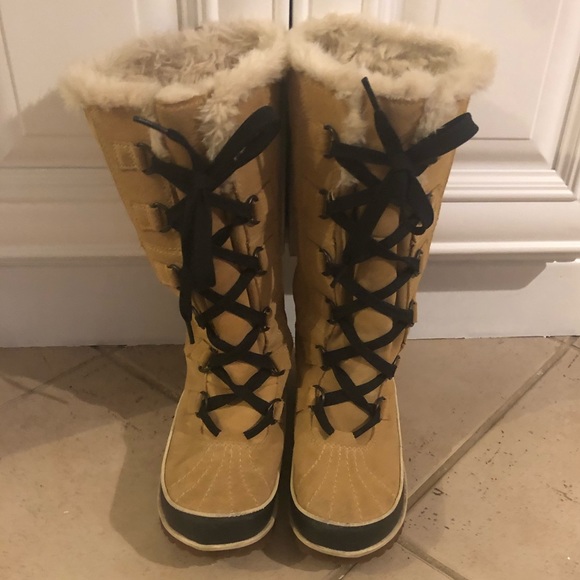 Women’s Sorel Boots size 6.5 (GUC) - Picture 2 of 5